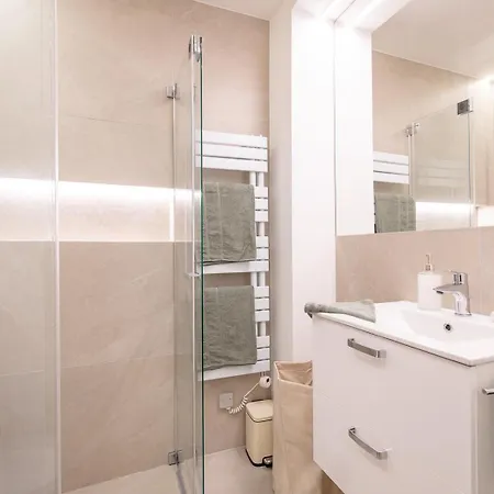 Apartamento 2 Zimmerwohnung Im Zentrum Von
